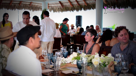 Lucimar Eventos, Renta De Mobiliario Y Floristería En Vallarta